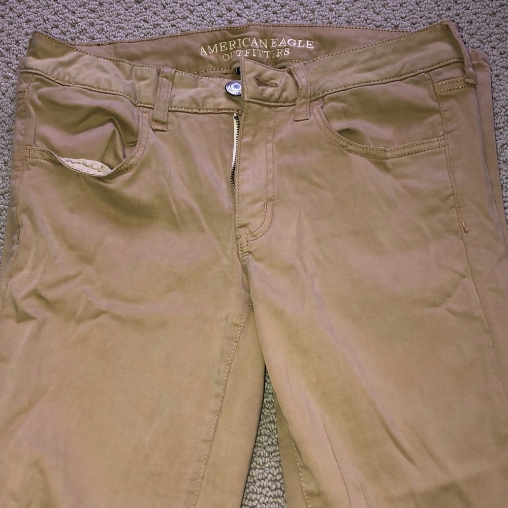 American Eagle khaki pants (size 6)